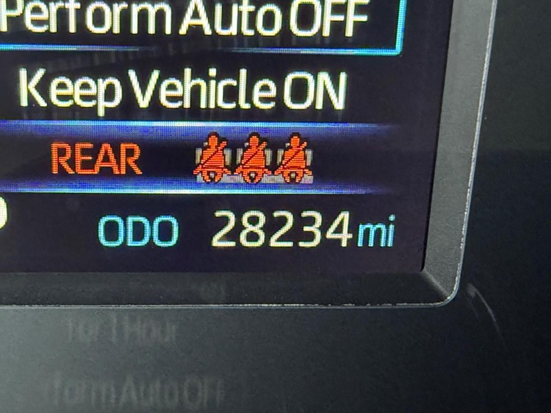 Toyota Tundra 4WD Vehicle Image 22