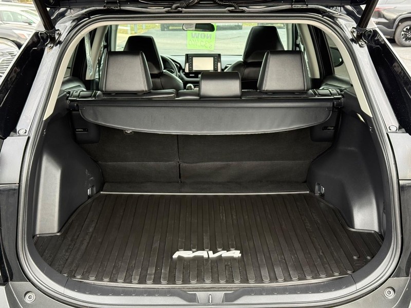 Toyota RAV4 Vehicle Image 07