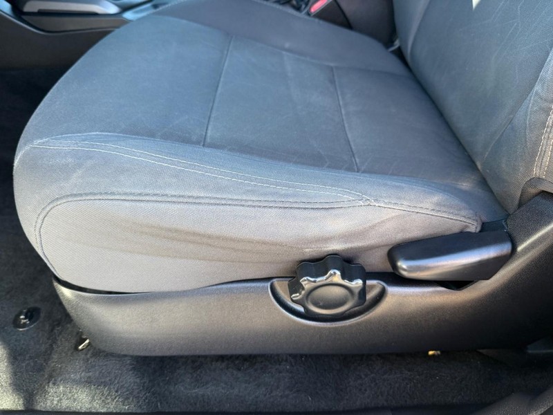 Toyota Tacoma 4WD Vehicle Image 22