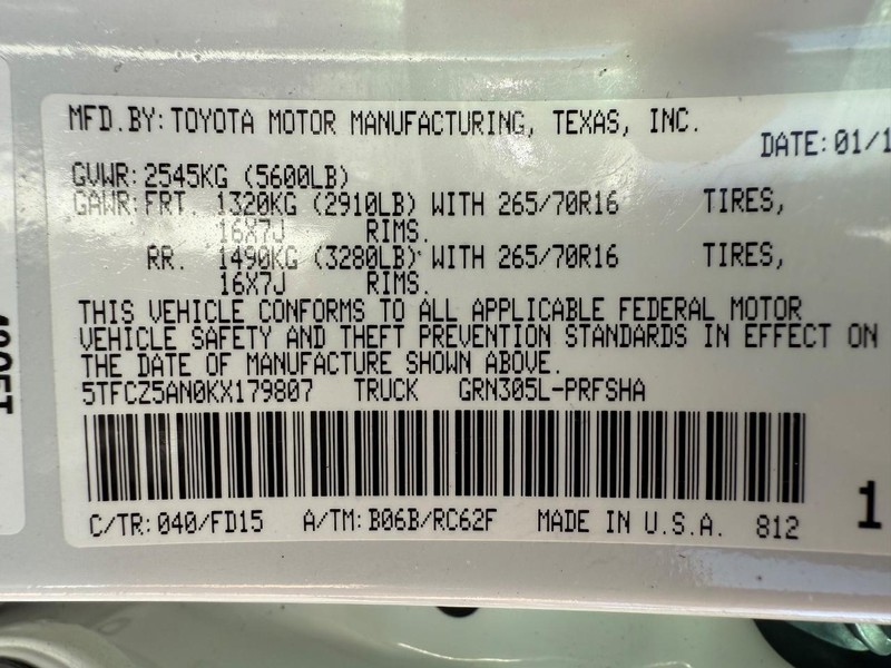 Toyota Tacoma 4WD Vehicle Image 23