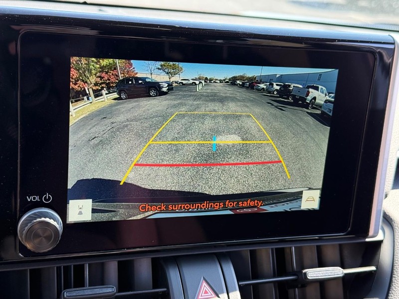 Toyota RAV4 Vehicle Image 13