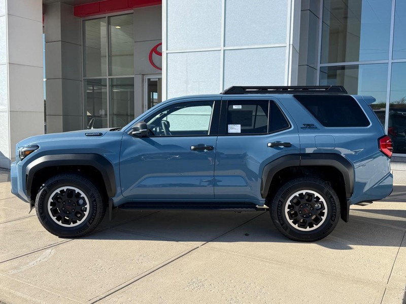 Toyota 4Runner Vehicle Image 02