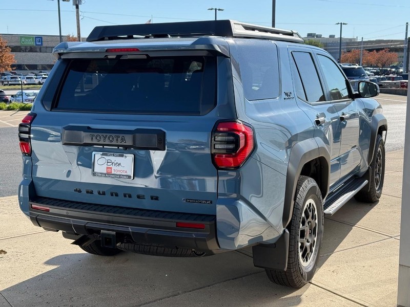 Toyota 4Runner Vehicle Image 03