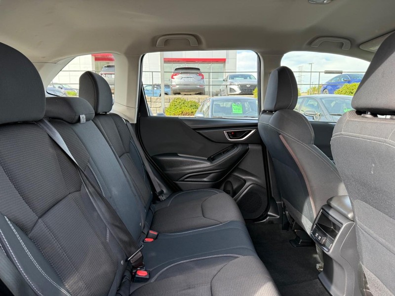 Subaru Forester Vehicle Image 10