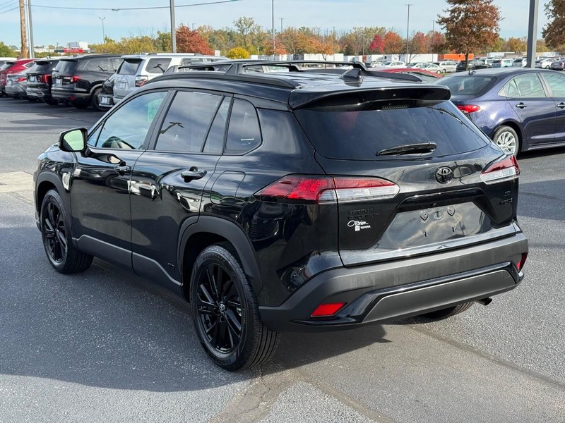 Toyota Corolla Cross Vehicle Image 05