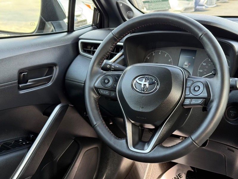 Toyota Corolla Cross Vehicle Image 13