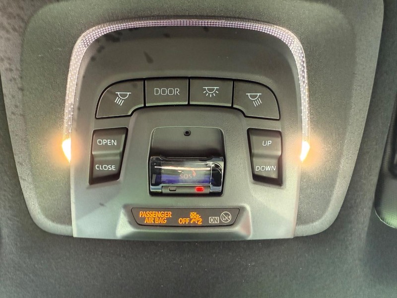 Toyota Corolla Cross Vehicle Image 22