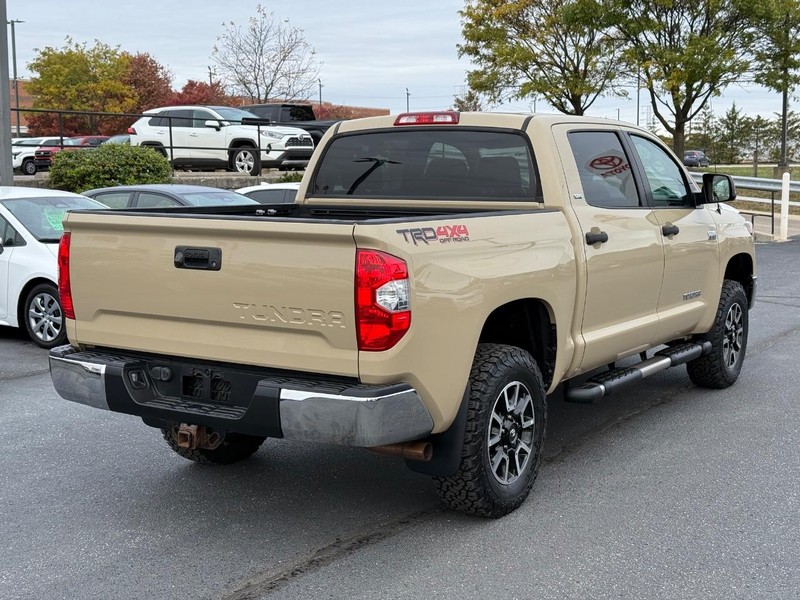 Toyota Tundra 4WD Vehicle Image 03