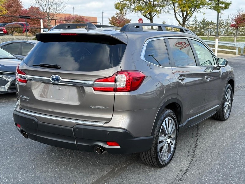 Subaru Ascent Vehicle Image 03