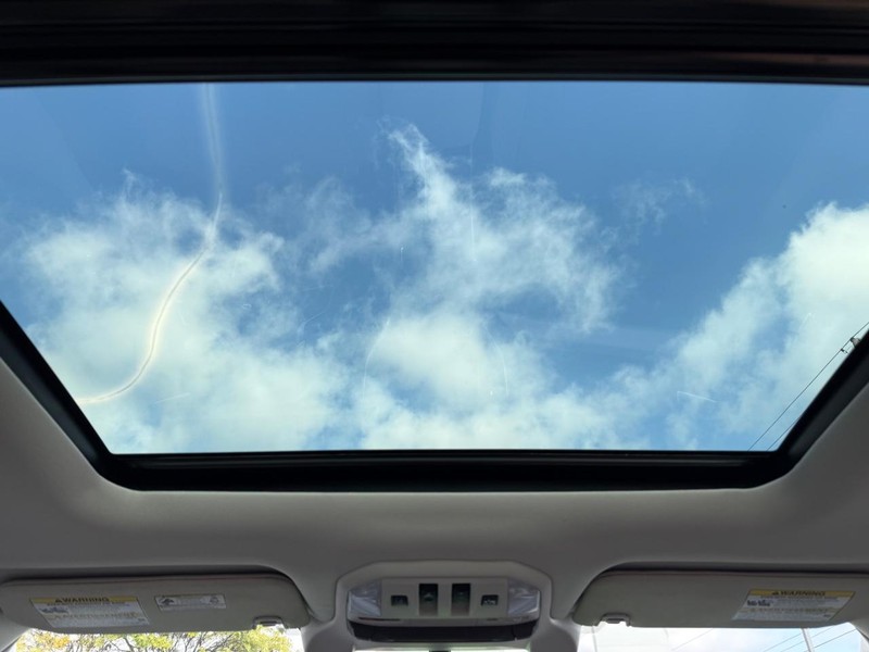 Subaru Ascent Vehicle Image 13