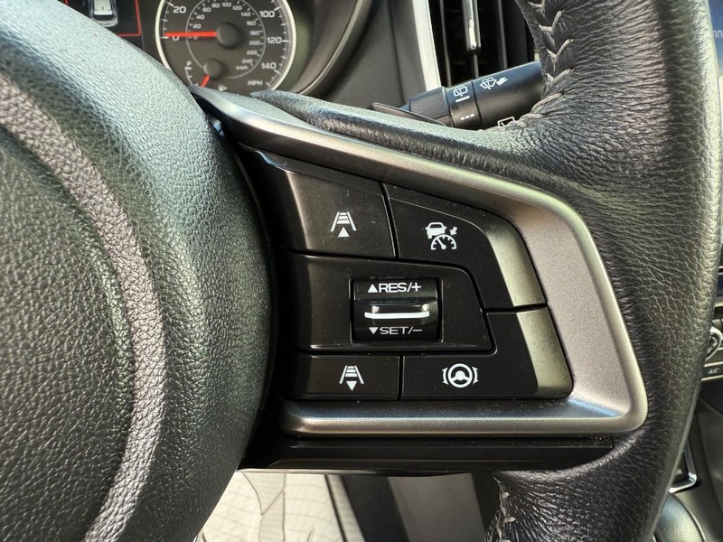 Subaru Ascent Vehicle Image 17