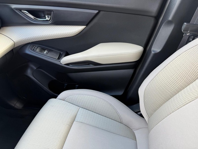 Subaru Ascent Vehicle Image 24