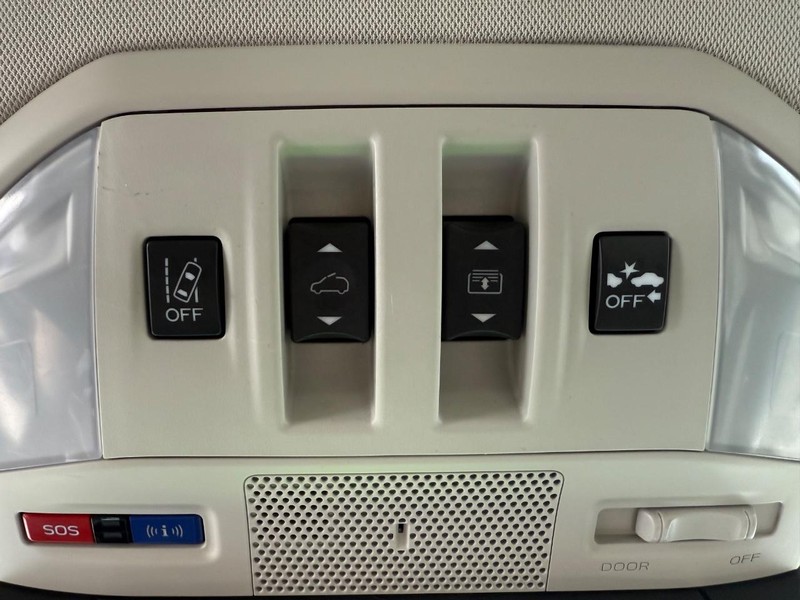 Subaru Ascent Vehicle Image 25