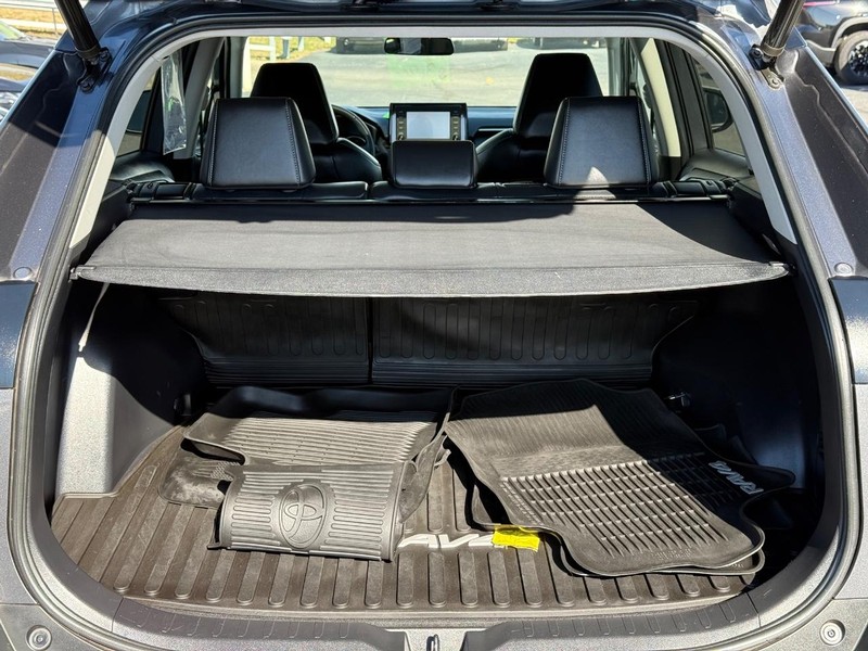 Toyota RAV4 Vehicle Image 07