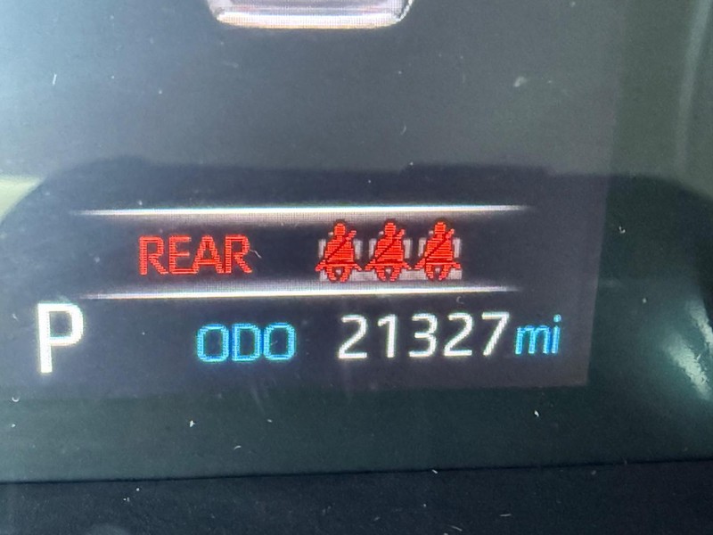 Toyota RAV4 Vehicle Image 26