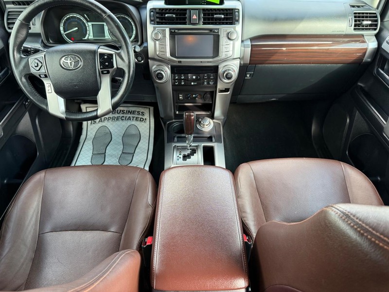 Toyota 4Runner Vehicle Image 12