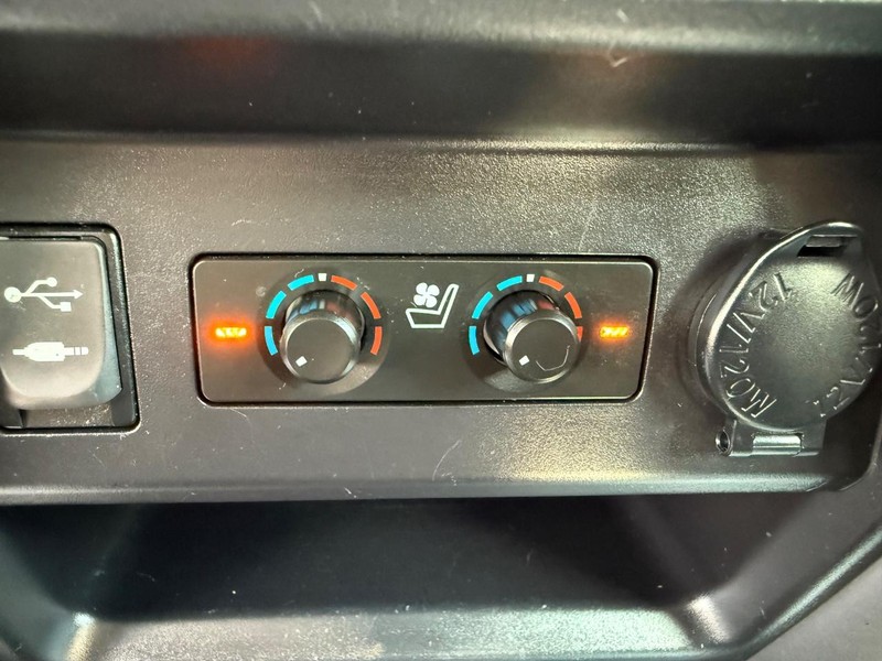 Toyota 4Runner Vehicle Image 17