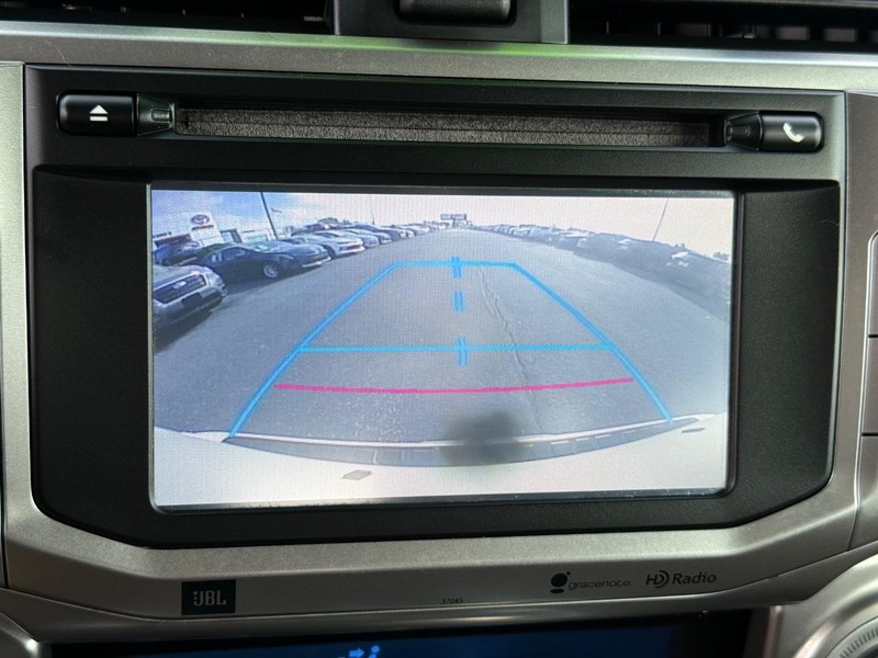 Toyota 4Runner Vehicle Image 19