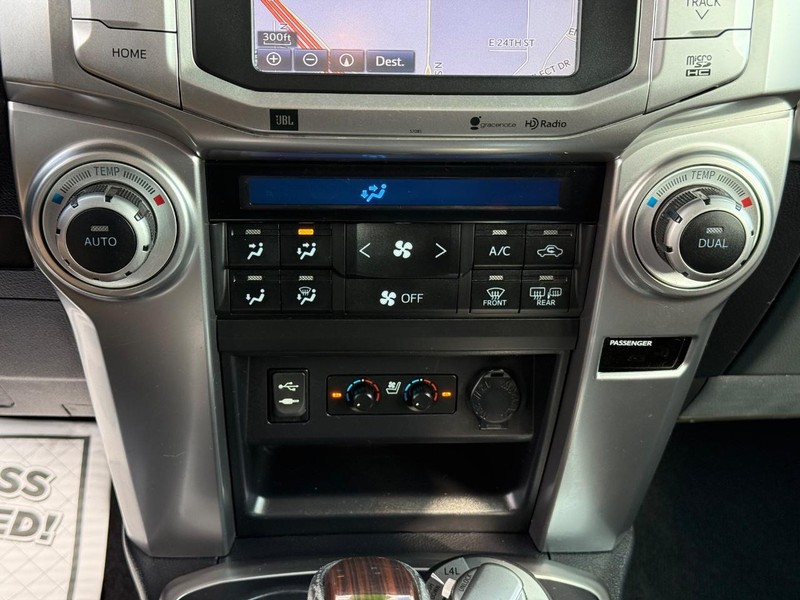 Toyota 4Runner Vehicle Image 20