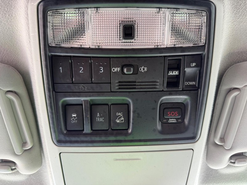 Toyota 4Runner Vehicle Image 23