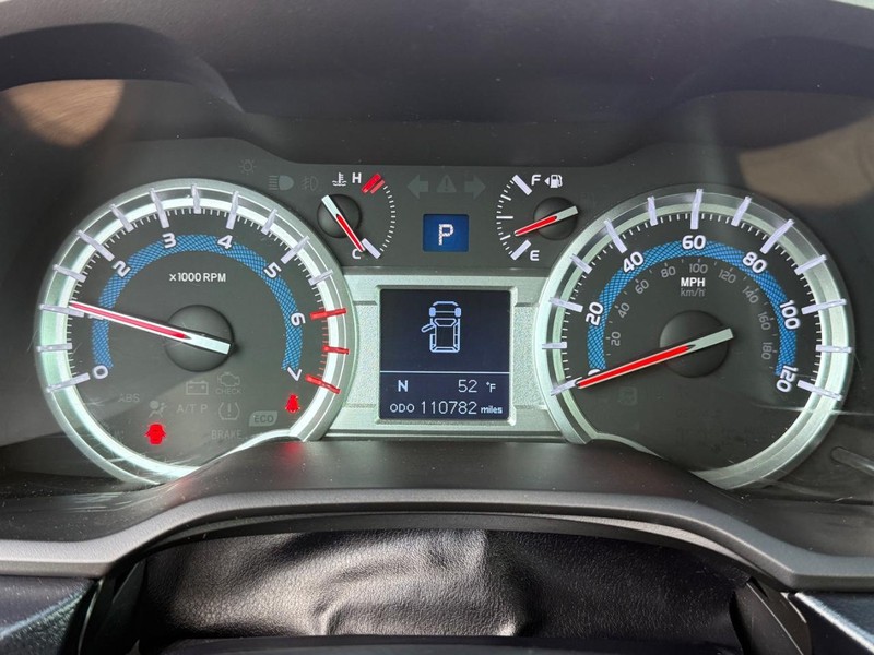 Toyota 4Runner Vehicle Image 24