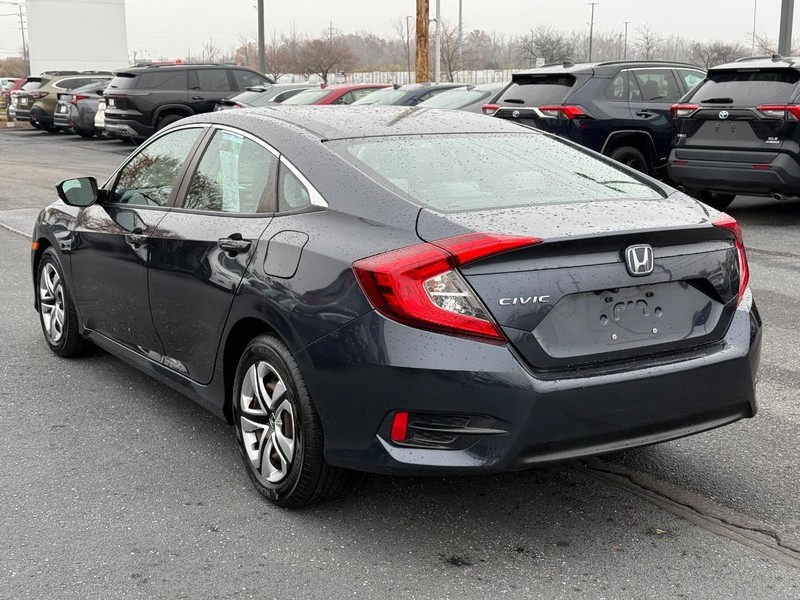 Honda Civic Sedan Vehicle Image 05