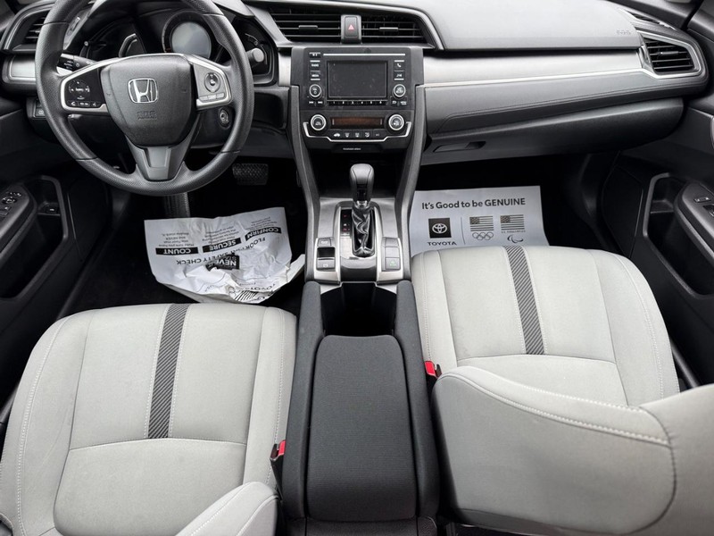 Honda Civic Sedan Vehicle Image 11