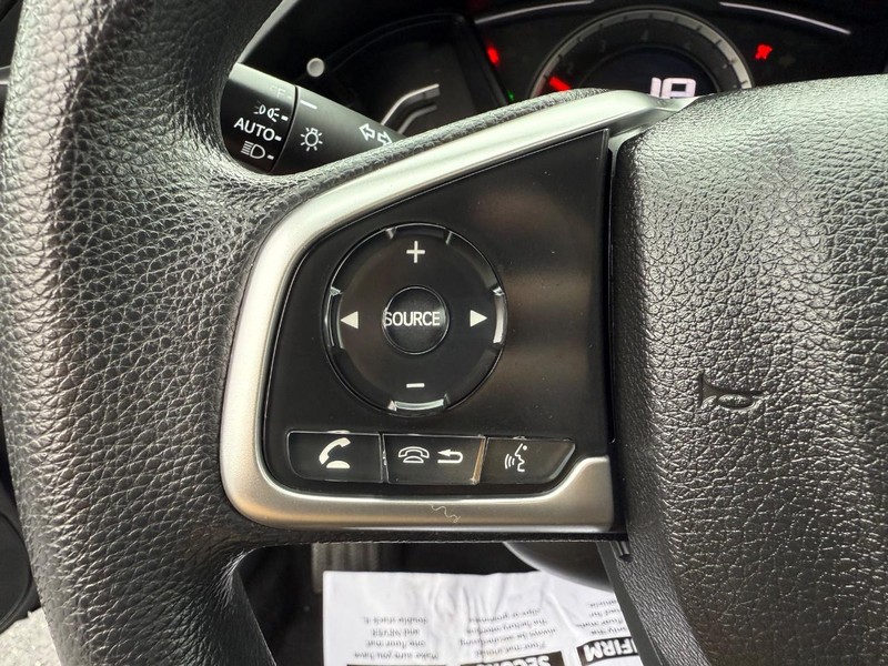 Honda Civic Sedan Vehicle Image 13