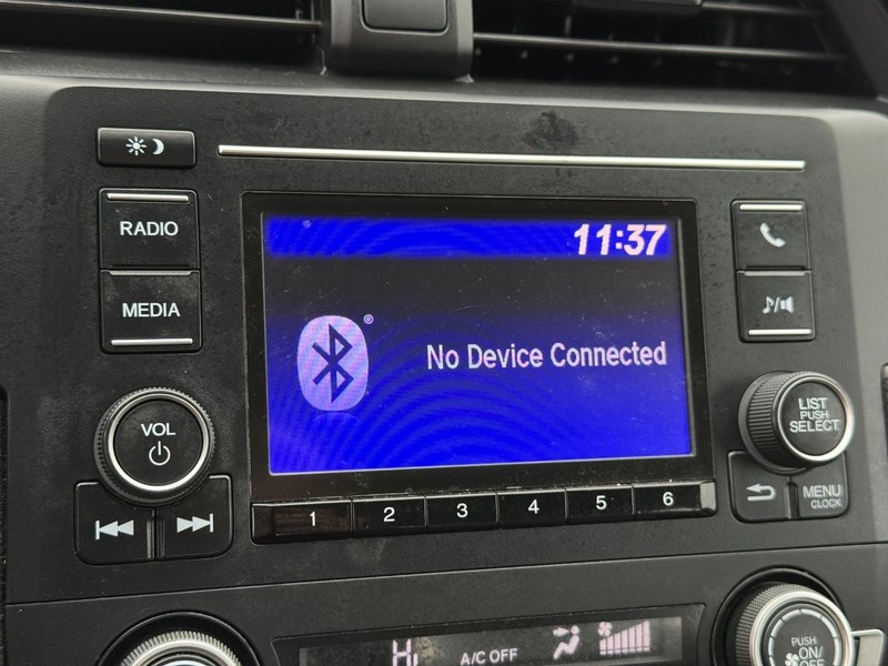 Honda Civic Sedan Vehicle Image 15