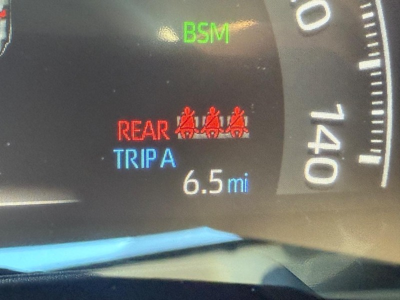 Toyota RAV4 Vehicle Image 19