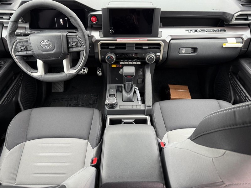 Toyota Tacoma 4WD Vehicle Image 06