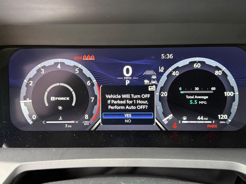 Toyota Tacoma 4WD Vehicle Image 18