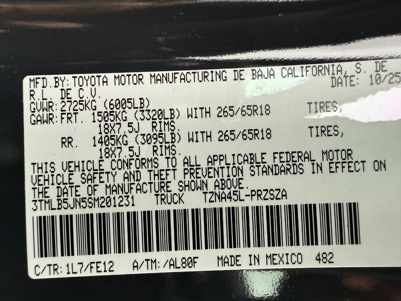 Toyota Tacoma 4WD Vehicle Image 22