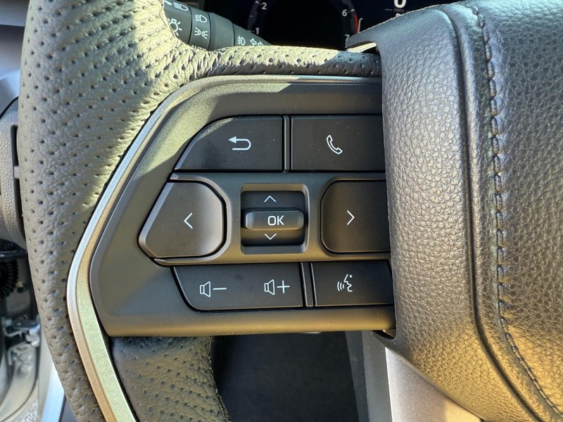 Toyota Tacoma 4WD Vehicle Image 08