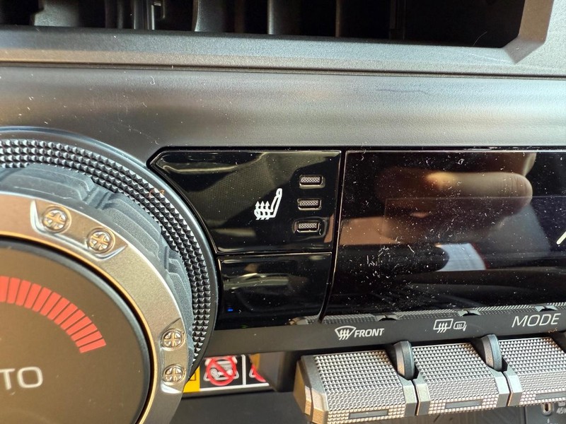 Toyota Tacoma 4WD Vehicle Image 11