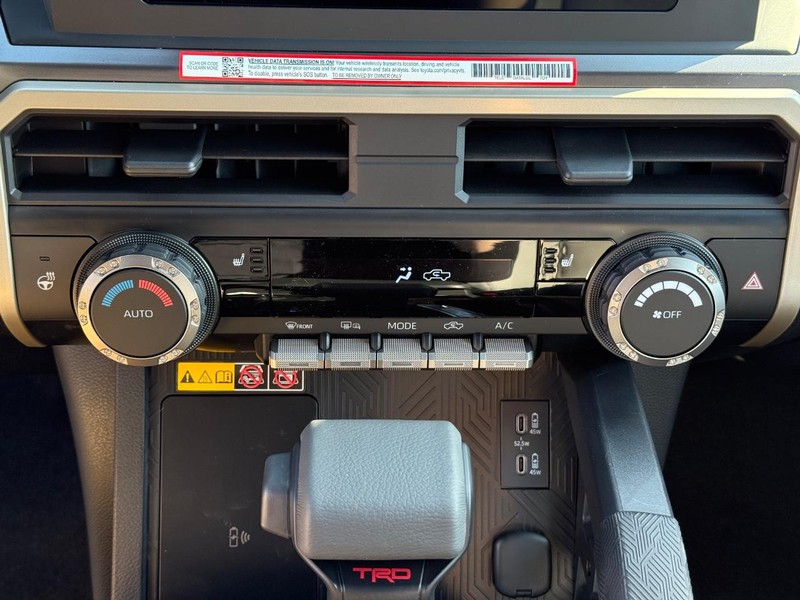 Toyota Tacoma 4WD Vehicle Image 14