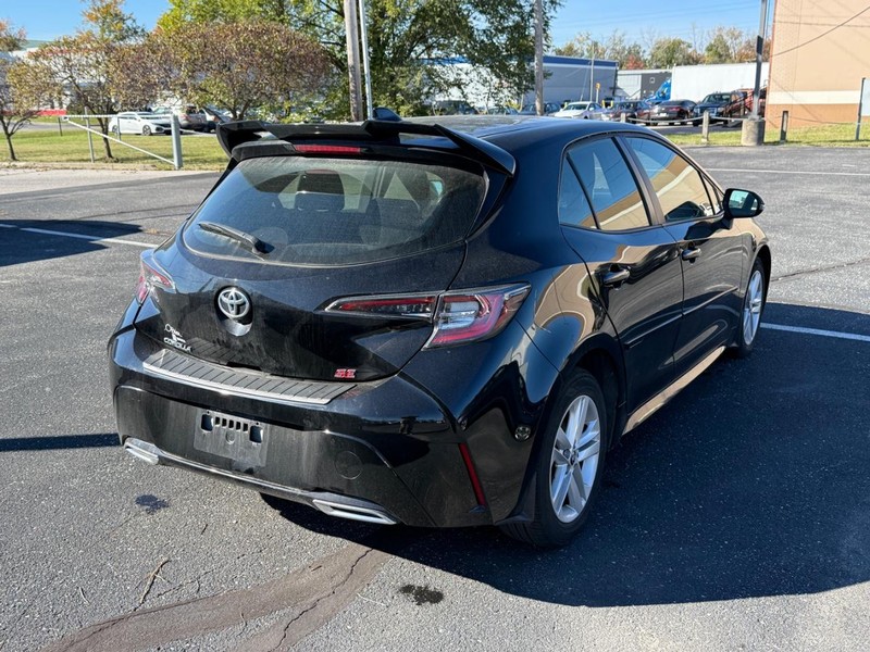 Toyota Corolla Hatchback Vehicle Image 04