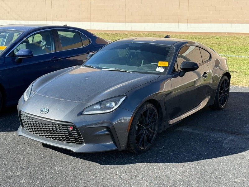 Toyota GR86 Vehicle Image 02