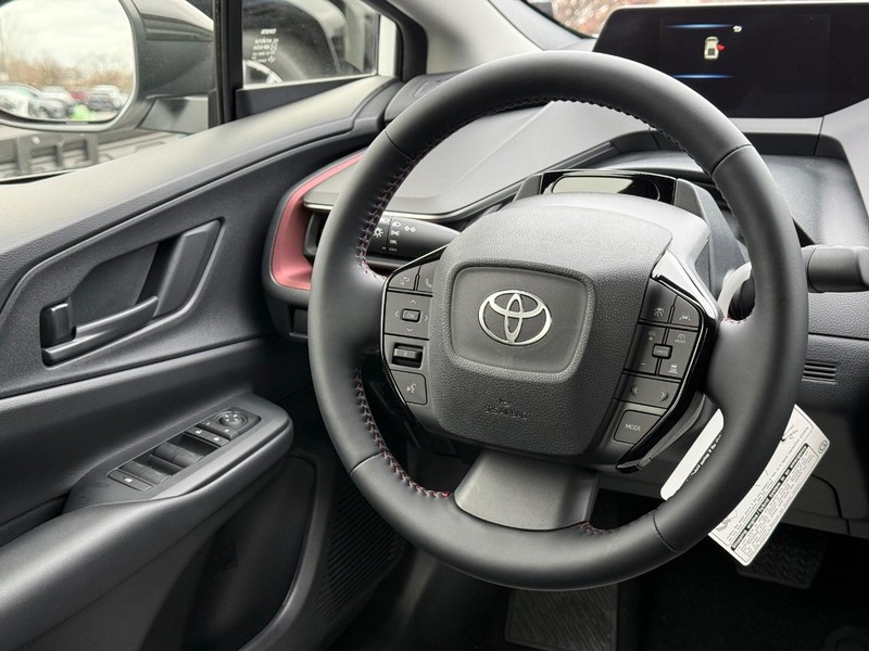 Toyota Prius Plug-In Hybrid Vehicle Image 06