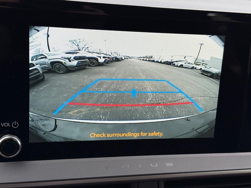 Toyota Prius Plug-In Hybrid Vehicle Image 11