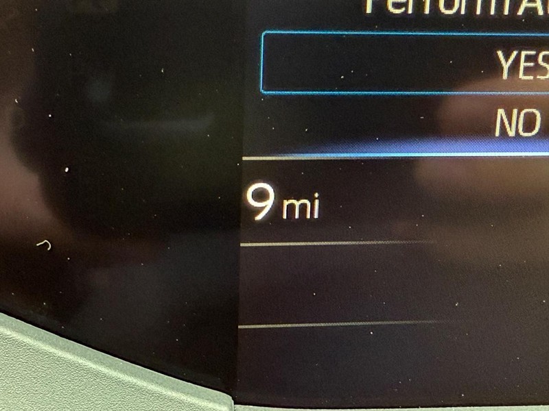 Toyota Prius Plug-In Hybrid Vehicle Image 15