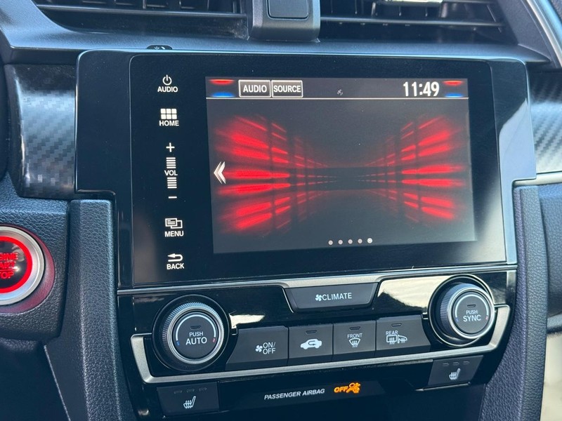 Honda Civic Si Sedan Vehicle Image 18