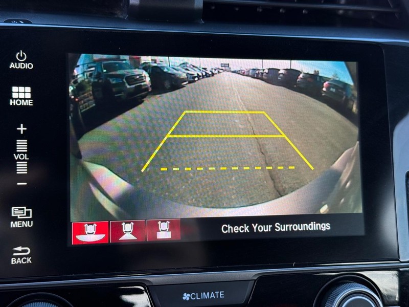 Honda Civic Si Sedan Vehicle Image 19