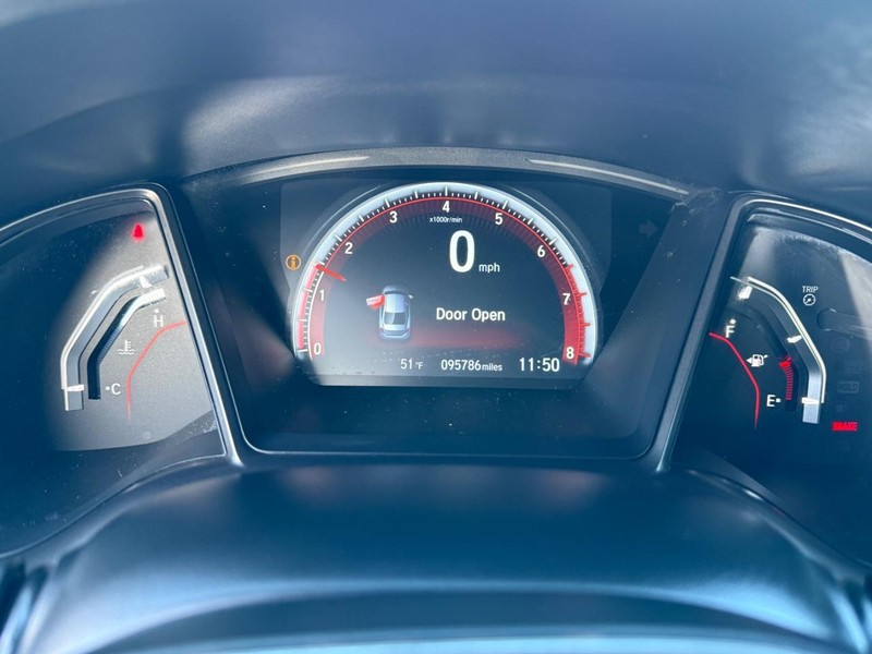 Honda Civic Si Sedan Vehicle Image 23