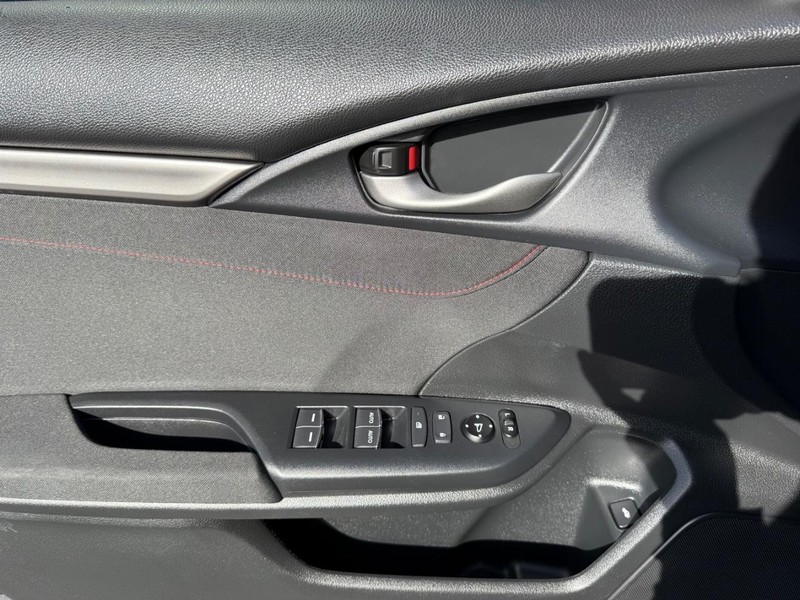 Honda Civic Si Sedan Vehicle Image 25