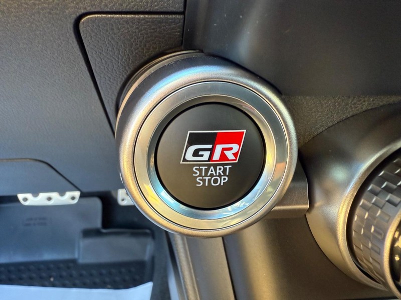 Toyota GR86 Vehicle Image 09