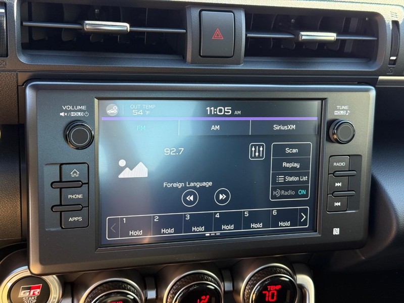 Toyota GR86 Vehicle Image 11