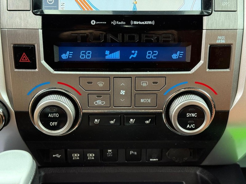 Toyota Tundra 4WD Vehicle Image 19