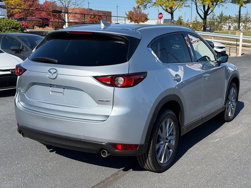 Mazda CX-5 Vehicle Image 03