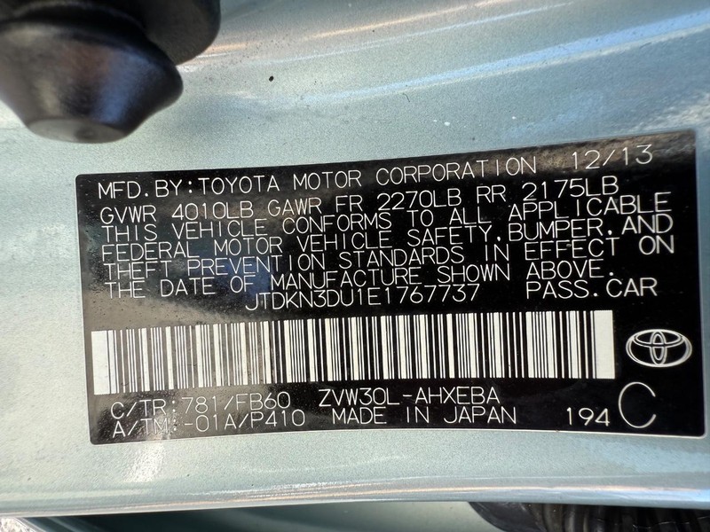 Toyota Prius Vehicle Image 23